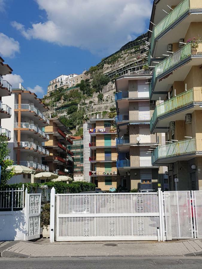 Holiday Home Amalfi Coast Maiori Luaran gambar