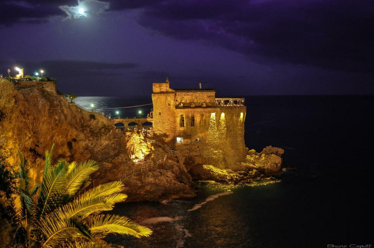 Holiday Home Amalfi Coast Maiori Luaran gambar